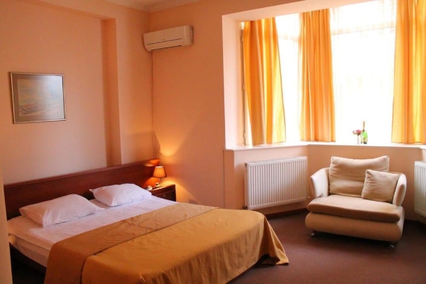 Vake Hotel (Saburtalo)
